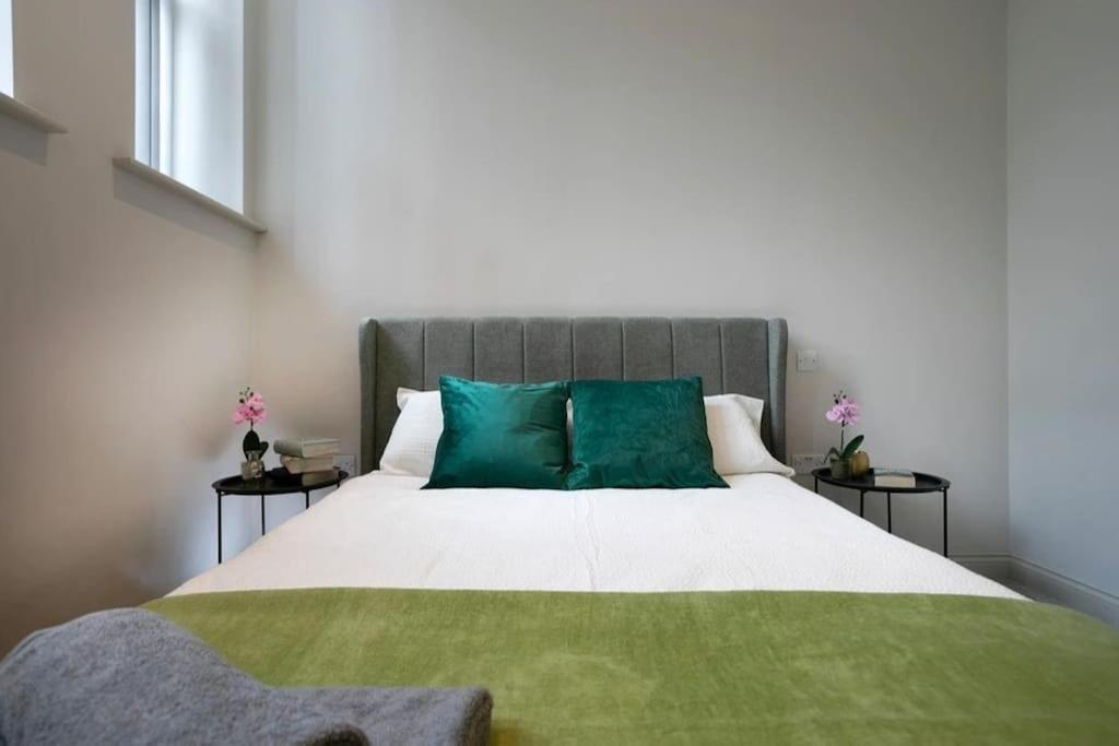 Apartment Stylish 1 Bed Leeds Apartment! Central Station